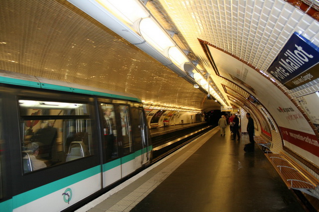 Porte Maillot Mtro N1