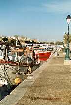 Port sur canal du Rhne